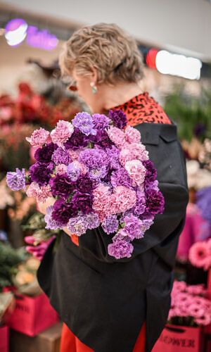 Gėlių puokštė „Gvazdikai“